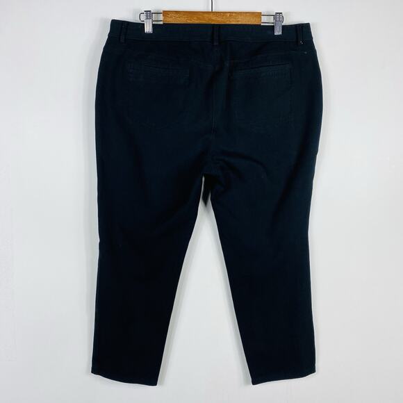 Chico's Size 16 XL 3 So Slimming Denim Crop Jeans Black - Picture 2 of 3